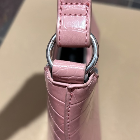 Croc pink shoulder bag - Picture 4 of 4